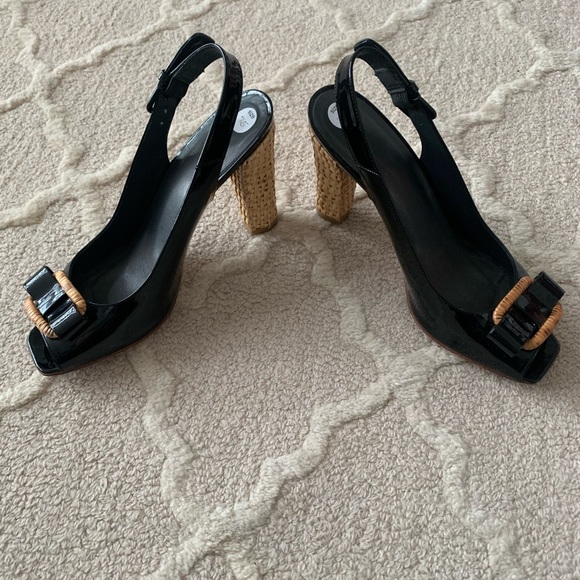 Stuart Weitzman black patent sling back peep toe block bamboo woven heels 7.5 M - Picture 3 of 8